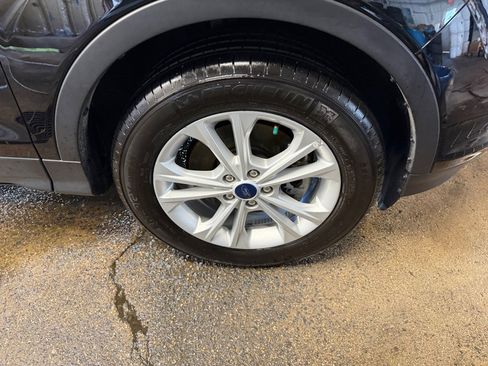 Used 2018 Ford Escape SE AWD/4WD image 29