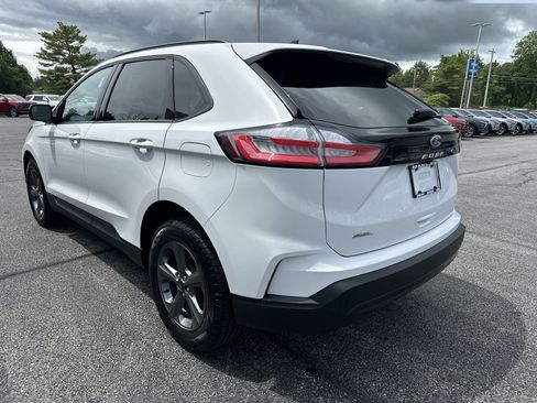 Used 2024 Ford Edge SEL w/ Sport Appearance Package AWD/4WD image 4