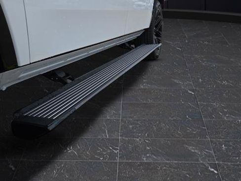 New 2026 Jeep Grand Wagoneer Limited AWD/4WD image 44