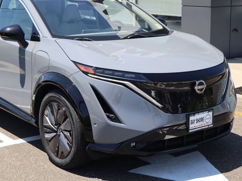 Certified 2023 Nissan Ariya FWD image 5