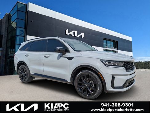 Certified 2022 Kia Sorento SX FWD image 1