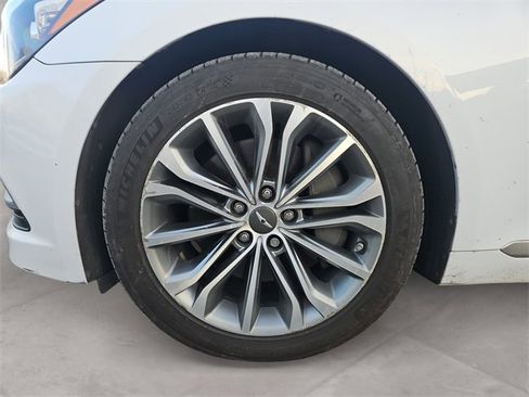 Used 2017 Genesis G80 3.8 w/ Option Group 02 image 14