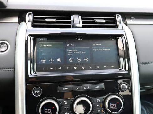 Used 2018 Land Rover Discovery HSE AWD/4WD image 23