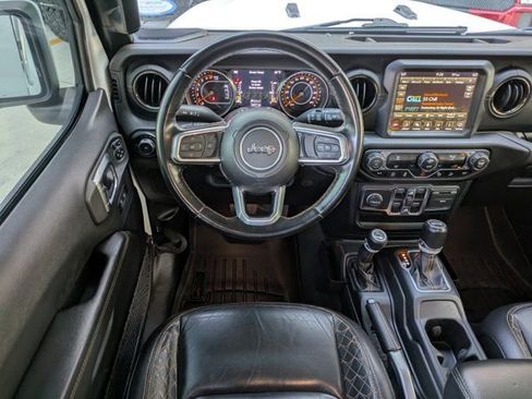 Used 2020 Jeep Wrangler Unlimited Sahara image 14
