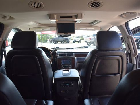 Used 2009 GMC Yukon Denali image 17