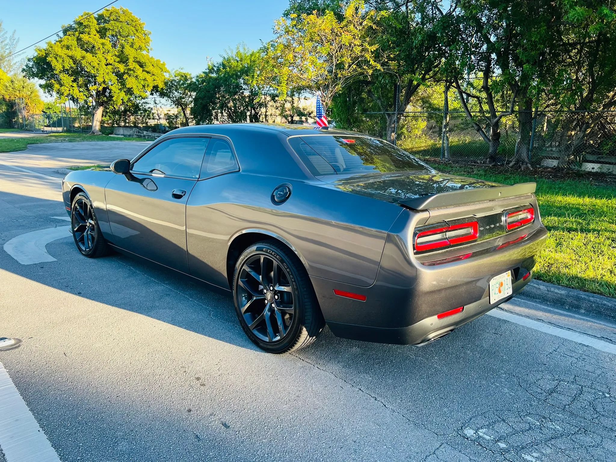 Used 2022 Dodge Challenger R/T w/ Blacktop Package RWD image 3