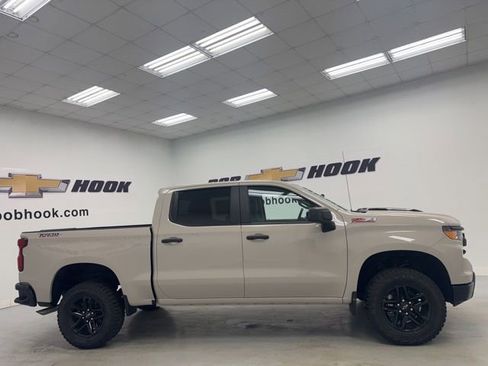 New 2026 Chevrolet Silverado 1500 Custom Trail Boss AWD/4WD image 4