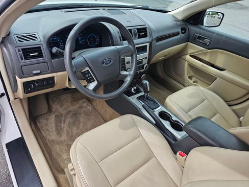 Used 2010 Ford Fusion SEL FWD image 2