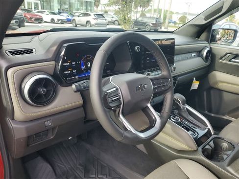 Used 2025 Chevrolet Colorado ZR2 w/ ZR2 Bison Edition image 25