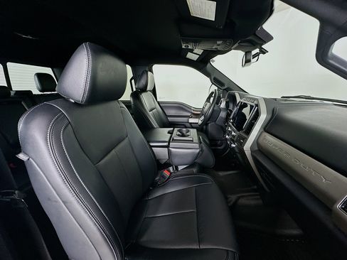 Used 2022 Ford F450 Lariat w/ Lariat Ultimate Package image 38