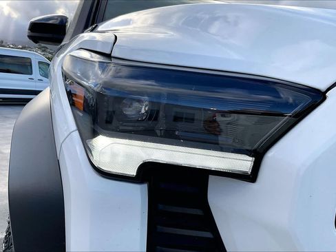 Used 2024 Toyota Tacoma 4x4 Double Cab Hybrid image 31