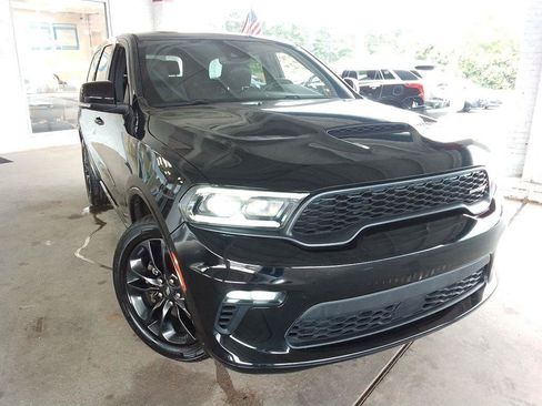 Used 2022 Dodge Durango GT RWD image 2