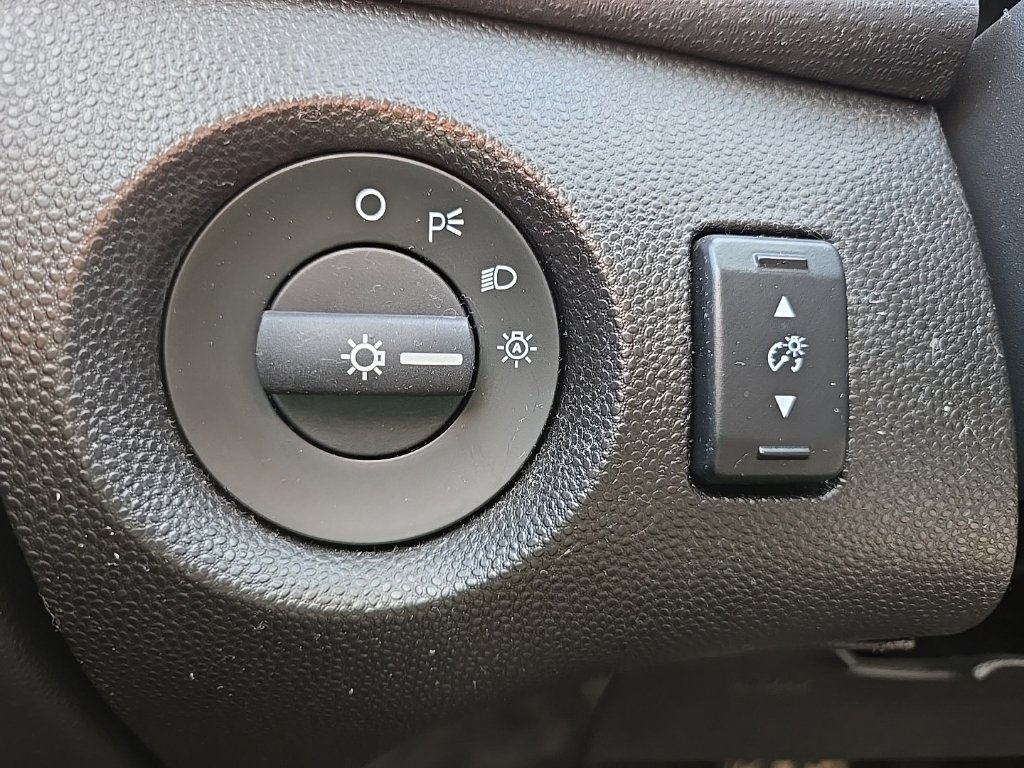 Used 2016 Ford Fiesta SE FWD image 21