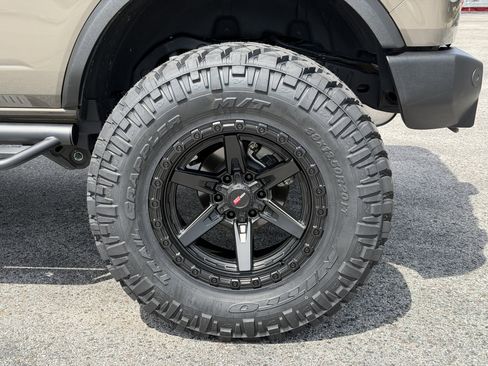Used 2025 Ford Bronco Big Bend AWD/4WD image 15