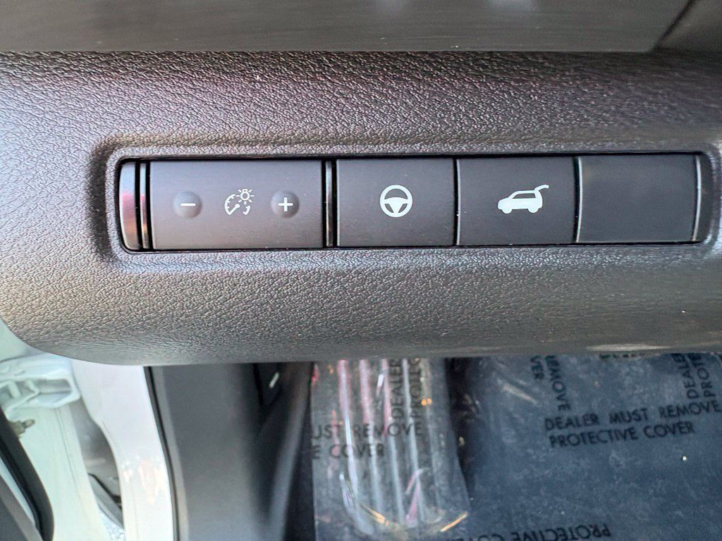 Used 2025 Nissan Pathfinder SL w/ Black Appearance Package AWD/4WD image 36