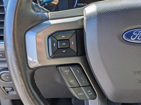 Used 2021 Ford Expedition XLT image 19