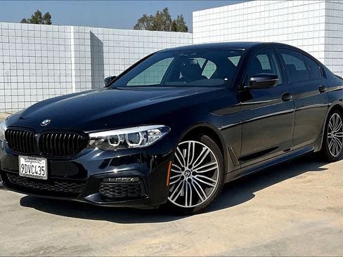 Used 2020 BMW 540i w/ M Sport Package image 2