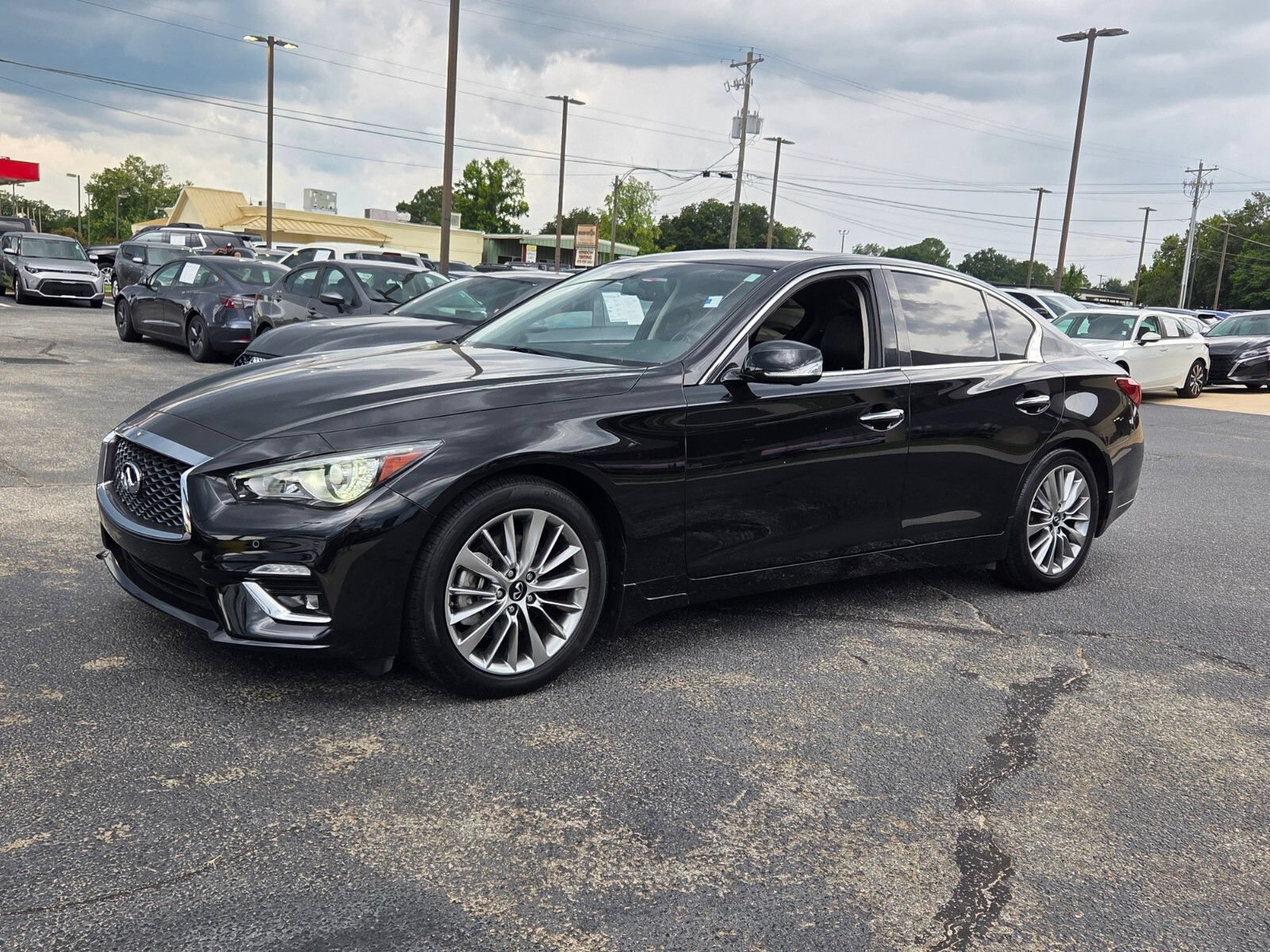 Used 2024 INFINITI Q50 Luxe w/ Cargo Package RWD image 3