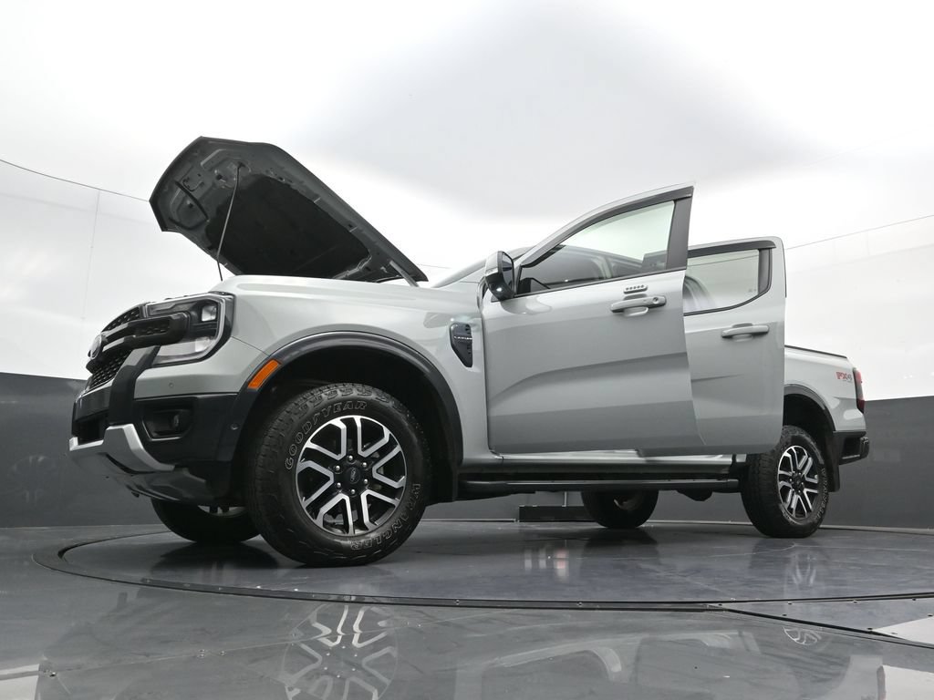 Used 2024 Ford Ranger Lariat w/ FX4 Off-Road Package AWD/4WD image 38
