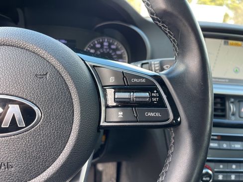 Used 2020 Kia Optima Premium image 18