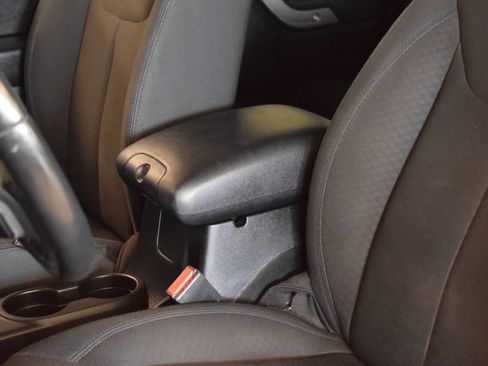 Used 2018 Jeep Wrangler Unlimited Sport S image 80