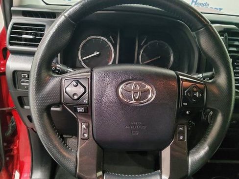 Used 2022 Toyota 4Runner TRD Off-Road Premium image 27