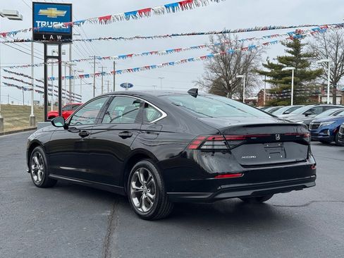 Used 2023 Honda Accord EX image 8