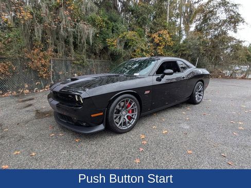Used 2015 Dodge Challenger SRT w/ Technology Group image 8