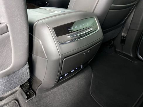 Used 2021 Cadillac Escalade ESV Sport Platinum w/ Heavy-Duty Trailer Package image 22