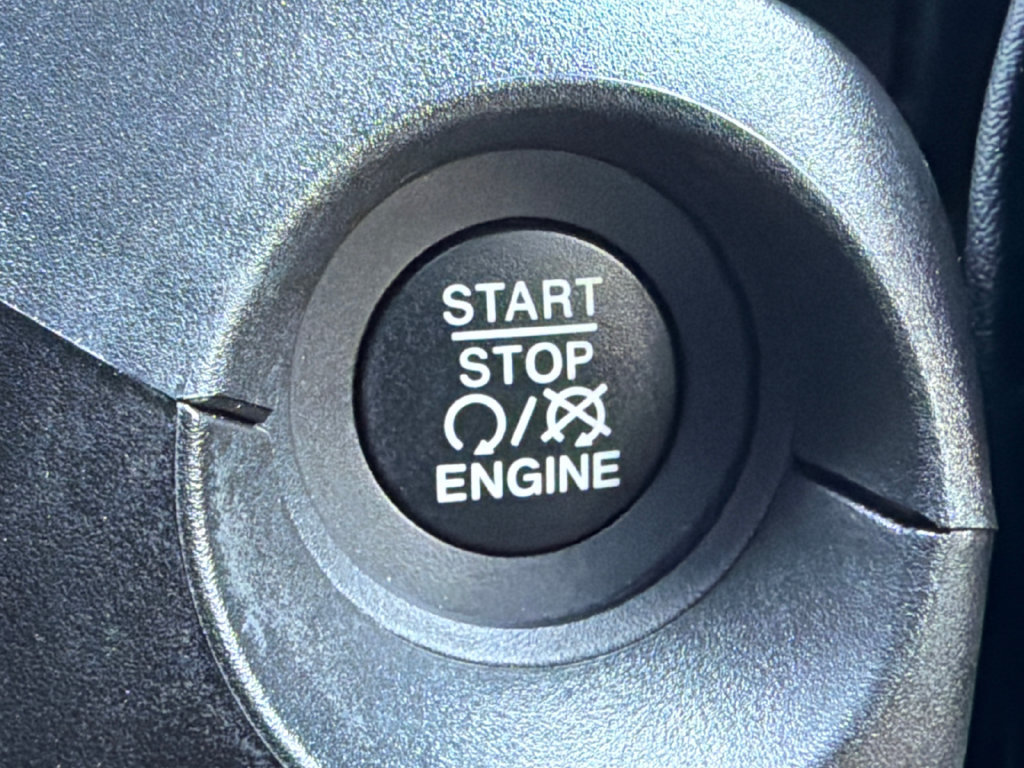 Used 2020 Jeep Compass High Altitude FWD image 35