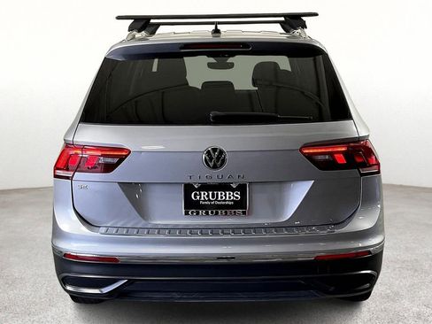 Used 2023 Volkswagen Tiguan SE image 6