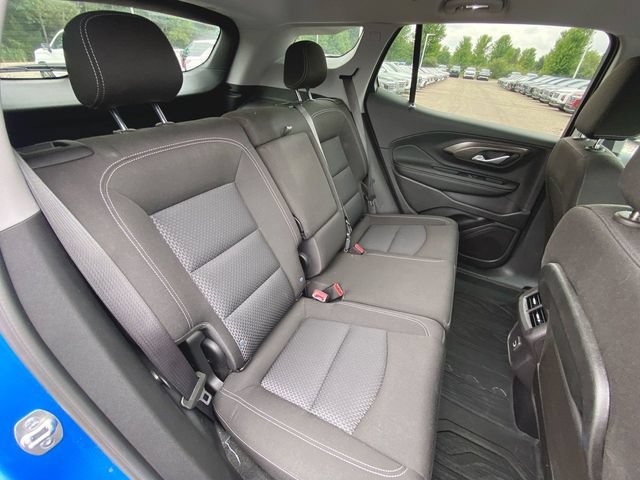 Used 2024 GMC Terrain SLE w/ Driver Convenience Package FWD image 25