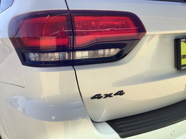 Used 2020 Jeep Grand Cherokee Altitude AWD/4WD image 42