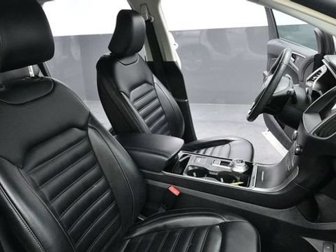 Used 2020 Ford Edge SEL w/ Convenience Package AWD/4WD image 11
