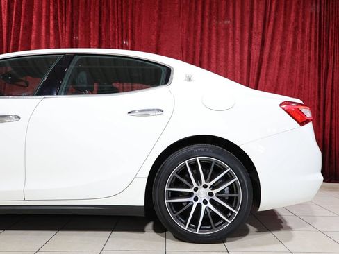 Used 2018 Maserati Ghibli RWD image 6