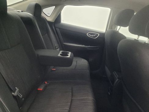 Used 2018 Nissan Sentra SV FWD image 19