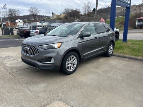 Used 2023 Ford Edge SEL image 1