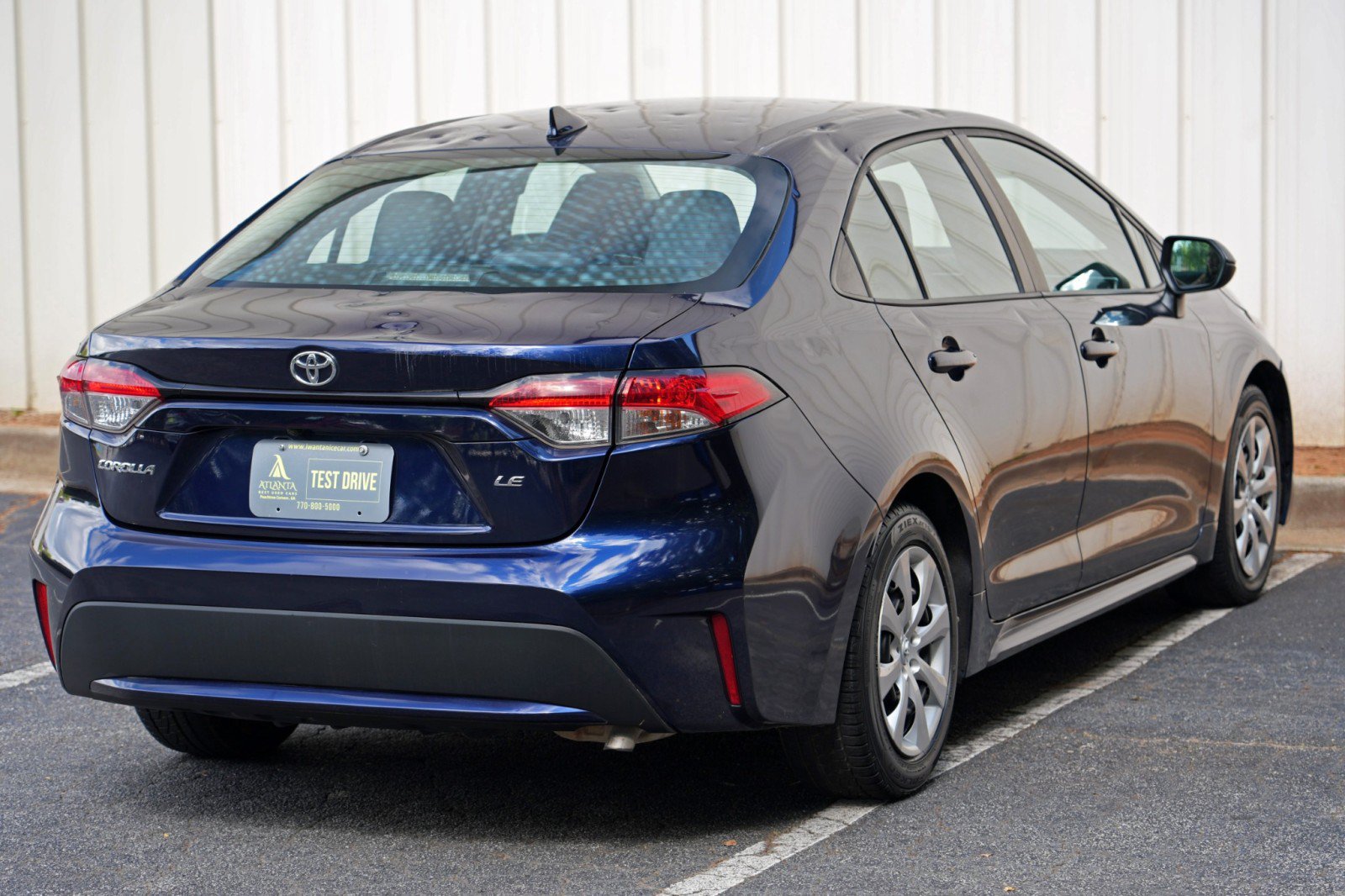 Used 2021 Toyota Corolla LE FWD image 44
