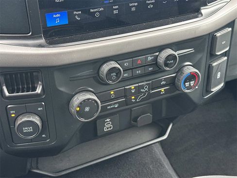 Used 2025 Ford F150 XLT image 28