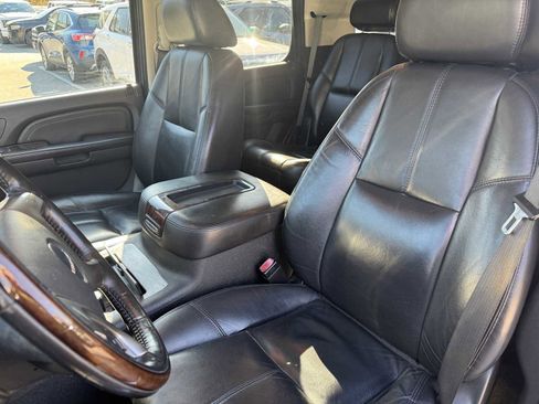 Used 2007 GMC Yukon Denali image 22