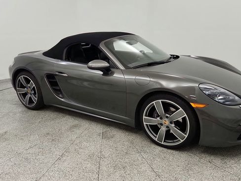Used 2022 Porsche 718 Boxster RWD image 44