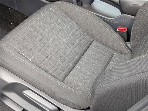 New 2026 Honda HR-V LX image 4