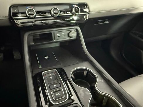 Used 2023 Honda Pilot Touring image 22