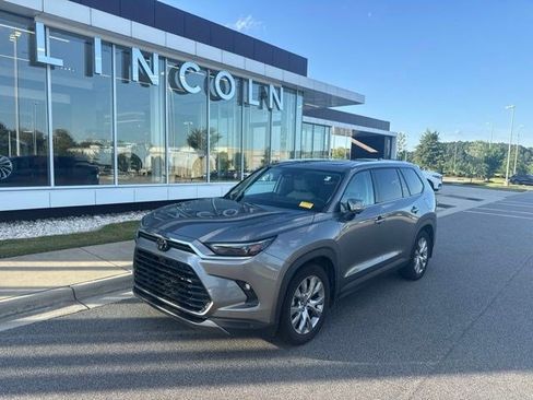 Used 2026 Toyota Grand Highlander AWD Hybrid image 1