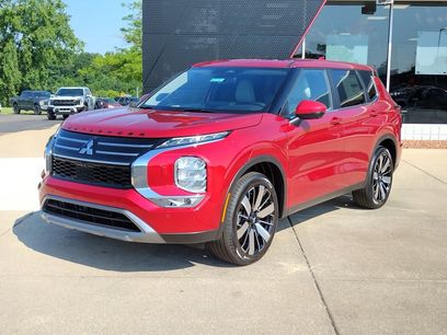 New 2025 Mitsubishi Outlander SE