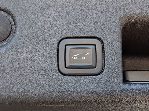 Used 2022 Chevrolet Equinox LT image 32