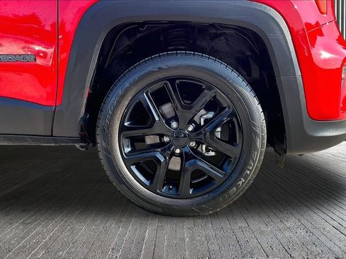 Used 2023 Jeep Renegade Altitude AWD/4WD image 11