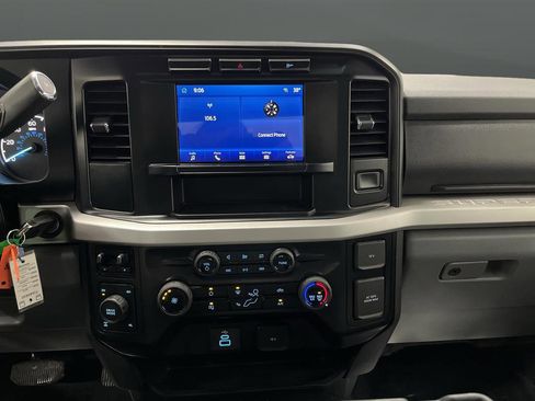 Used 2024 Ford F250 XLT image 7