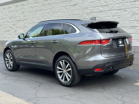 Used 2018 Jaguar F-PACE Prestige AWD/4WD image 2