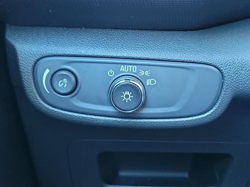 Used 2023 Chevrolet TrailBlazer LS image 31